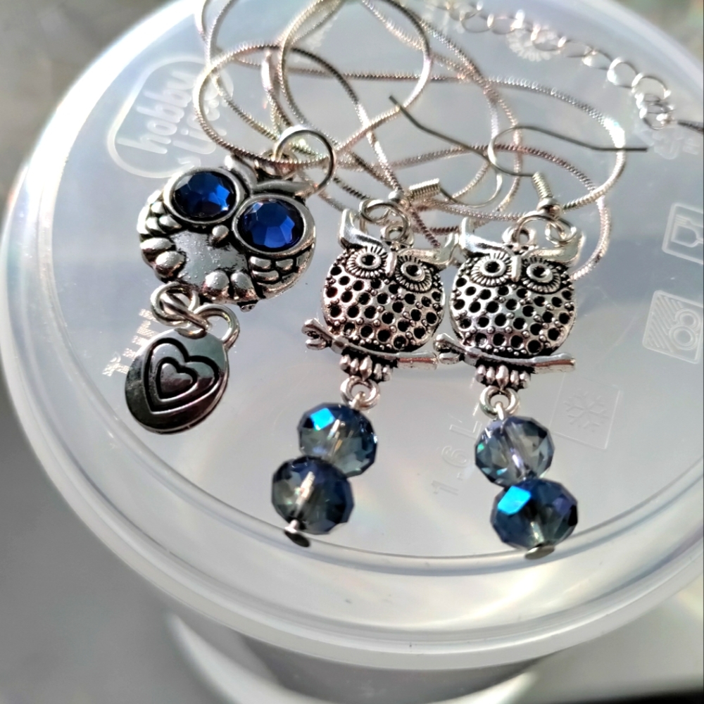 Silver owl necklace and earings